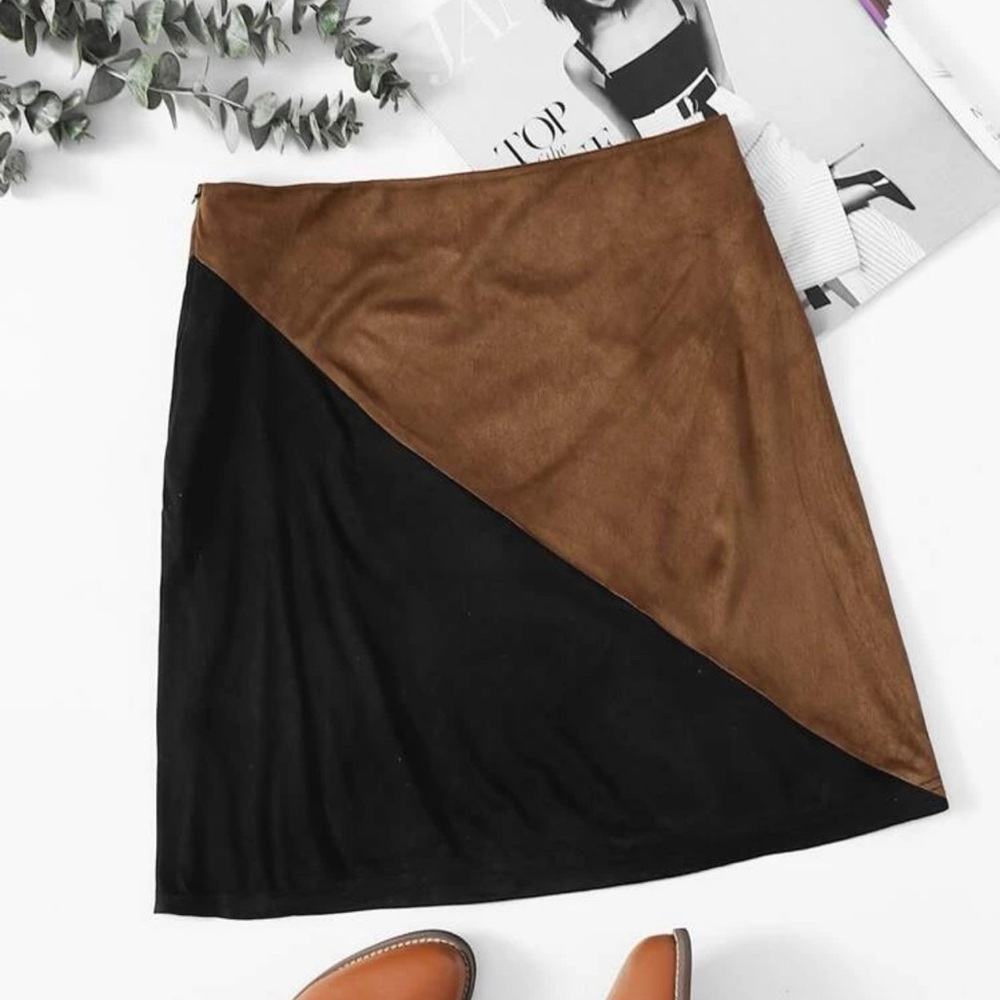 NWOT Shein two tone suede skirt